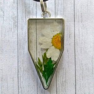 Minimalist White Flower Necklace